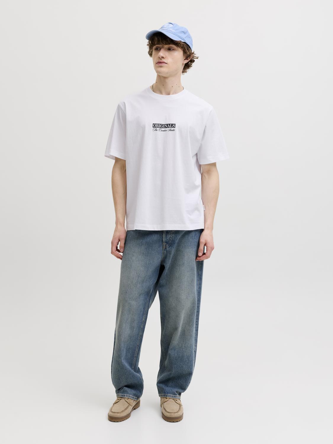 model_shot-front_full